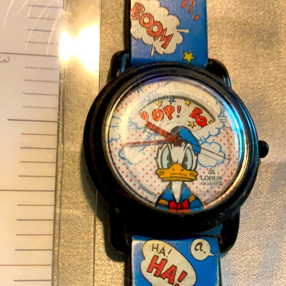 Vintage Donald Duck wrist watch